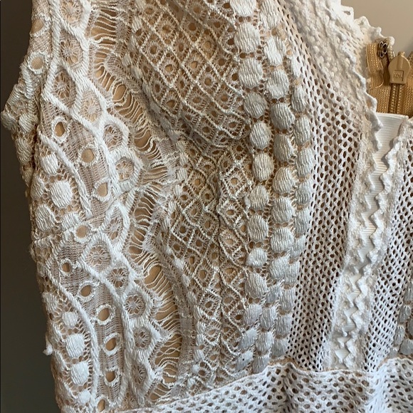 Cals White Bodycon Lace Mini Dress - Picture 5 of 8